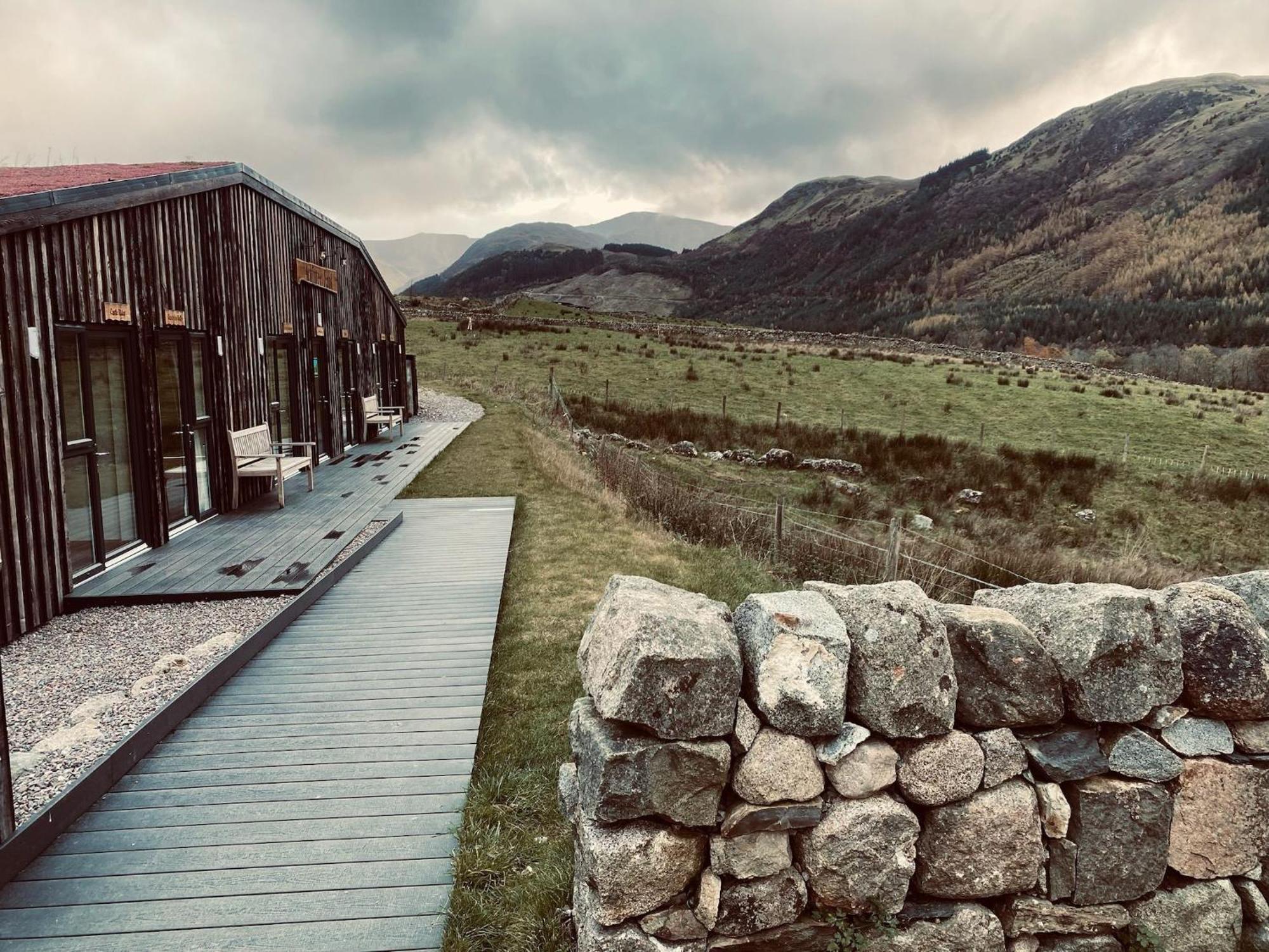 Ben Nevis Inn Rooms Fort William Exterior photo
